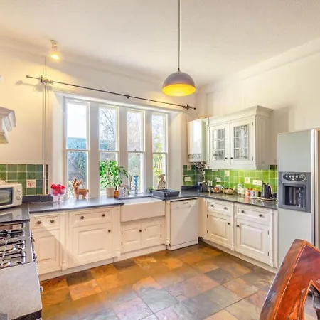 4 Bed In Oc-r34663