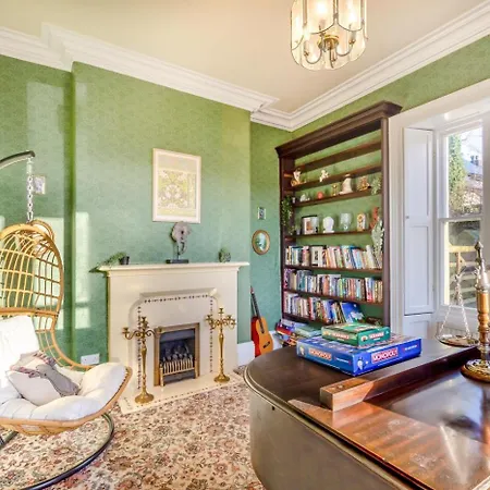 4 Bed In Oc-r34663 Great Clifton