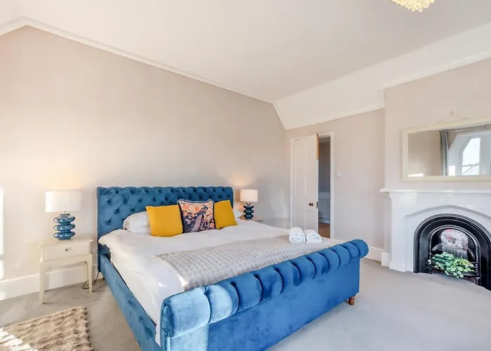 4 Bed In Oc-r34663 Great Clifton