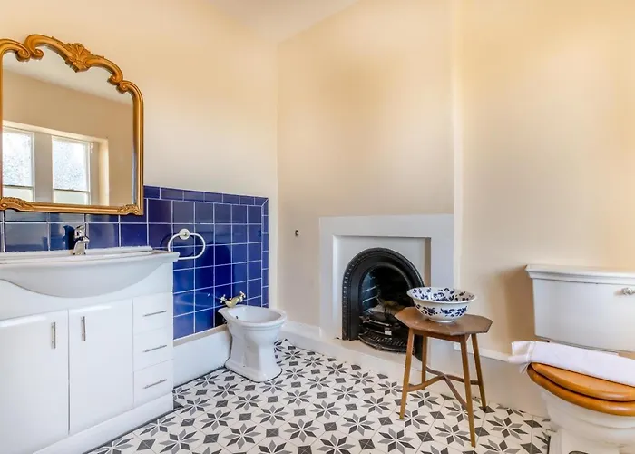 4 Bed In Oc-r34663 Casa de Férias